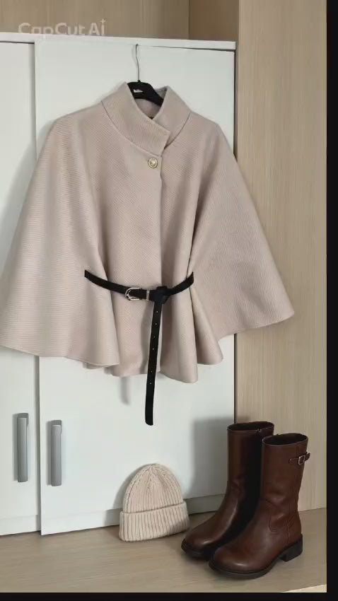 Beige Curdoroy Cape 60cm lang. One size.